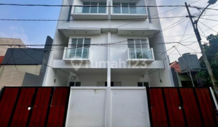 Rumah BARU Minimalis, lingkungan Nyaman, Tomang, Jakarta Barat
