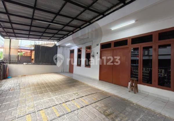 Jual Cepat! Townhouse Cocok Unt Usaha & Tinggal, Tomang, Jakarta Barat.