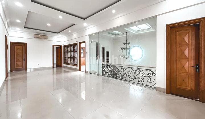 Dijual Rumah Siap Huni Hook, LT 274/Lb 400, Utara Timur, Cluster, Bebas Banjir