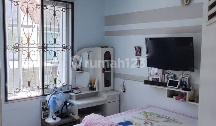 Rumah Siap Huni Janur Asri dengan 4 Kamar Tidur, Kelapa Gading