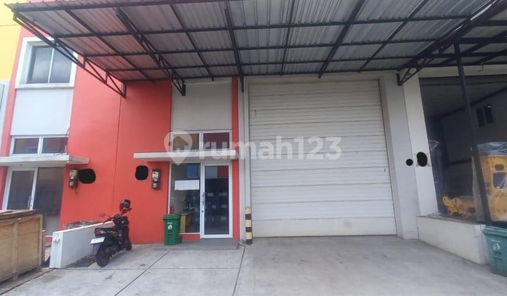Gudang Distribusi Bizzpark Cakung, Dekat Pelabuhan