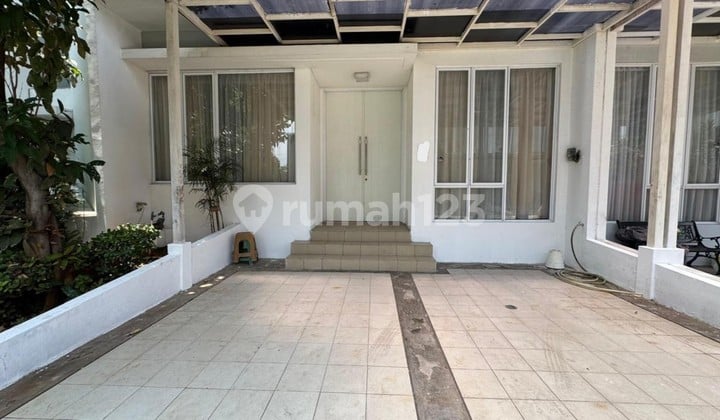 Rumah Semi Furnished Cluster Yarra Jgc