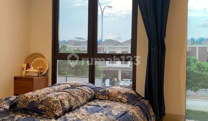 Rukan 2 Lantai The Savoy Jgc, Cakung, Jakarta Timur