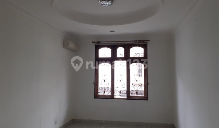 Rumah 2 Lantai Gading Surya, Kelapa Gading