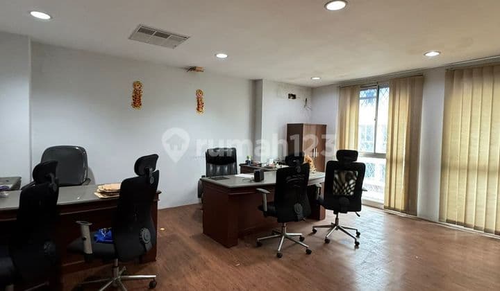 Ruko Gandeng 4.5 Lantai Depan Belakang Cempaka Putih