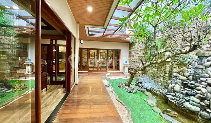 Rumah Balines Tropis Villa Gading Permata, Kelapa Gading