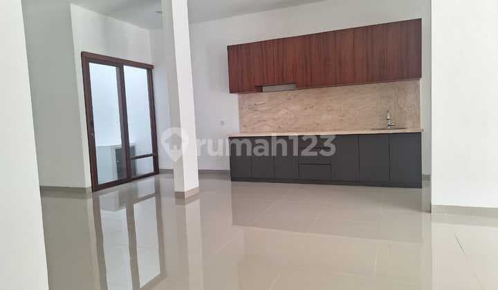 Brand New 2-Story House Inside Cinere Complex, Depok