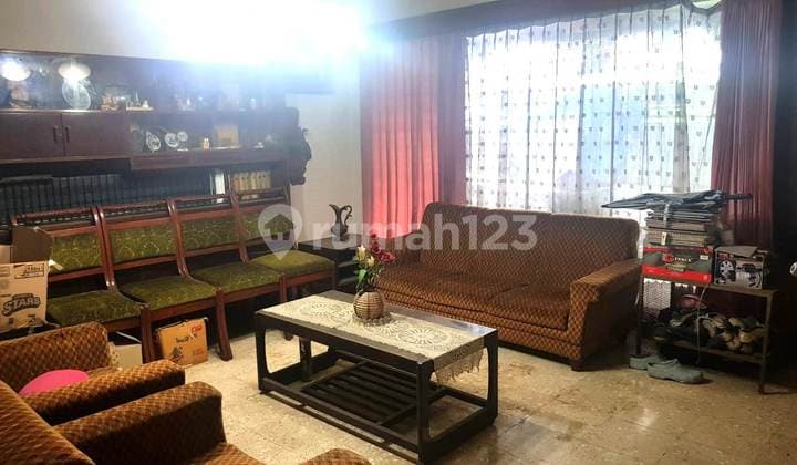 Rumah lama hitung tanah di Bangka, Mampang cocok untuk usaha