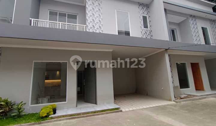 Turun Harga! Brand New Rumah 2 Lantai Area Serpong, Siap Huni