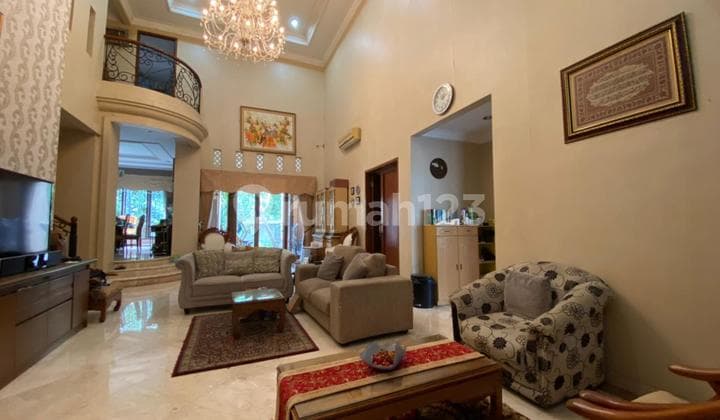 Rumah Dalam Komplek 2,5 Lantai di Jati Padang, Lingkungan Aman