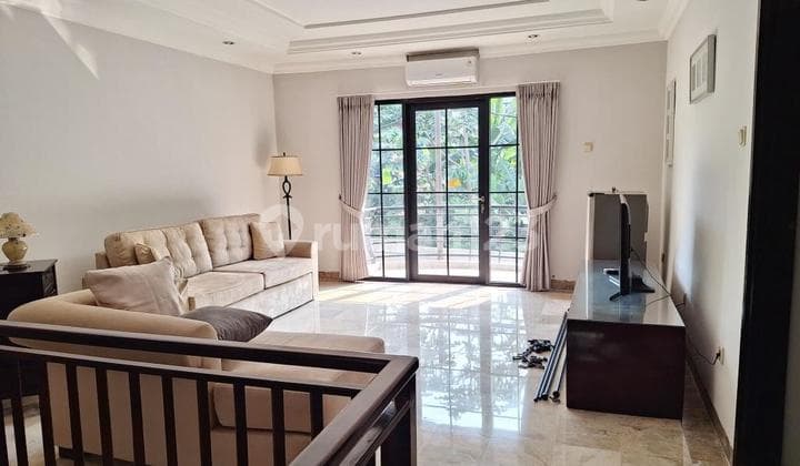 Rumah Bagus di Kemang, Jakarta Selatan, Lingkungan Aman