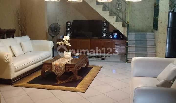 Rumah Bagus Dalam Perumahan Di Beji, Depok,