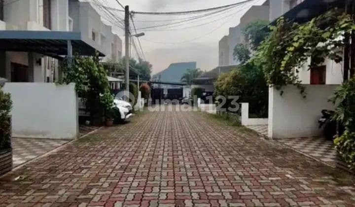 Rumah 2 Lantai Bagus di Pasar Minggu, Jakarta Selatan