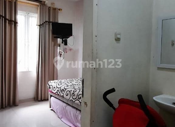 Dijual Cepat Rumah 2 Lantai Sial Huni di Cirendeu