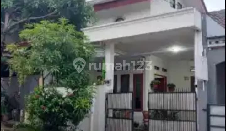 Dijual Cepat Rumah 1,5 Lantai Siap Huni di Villa Pamulang