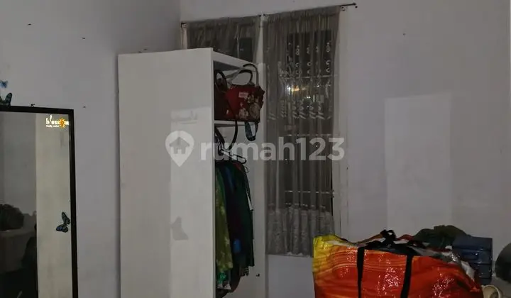 For Sale: House near Villa Cinere Mas, 15 Minutes from MRT Lebak Bulus