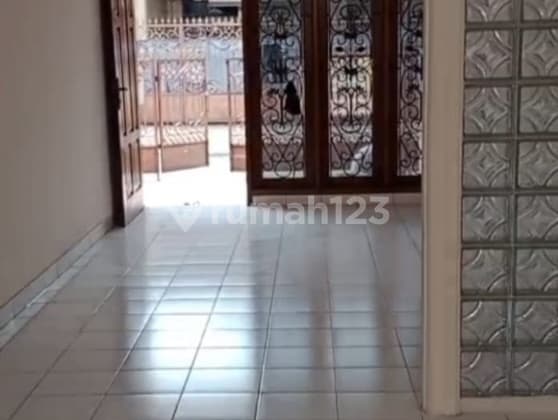 Cash Only Murah Nih Rumah Lebar 8 Metland Menteng Siap Huni bisa KPR