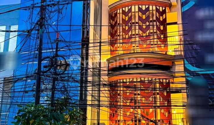 Kost Nyaman, Bersih, Harga Bersahabat Lokasi Strategis, Akses Mudah ke Kampus/Kantor dan Fasilitas Umum.