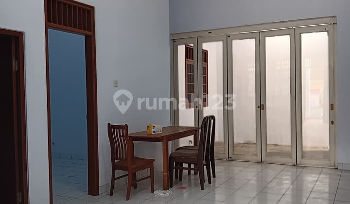 Murah Nih Rumah 10x15 Metland Menteng Area Depan