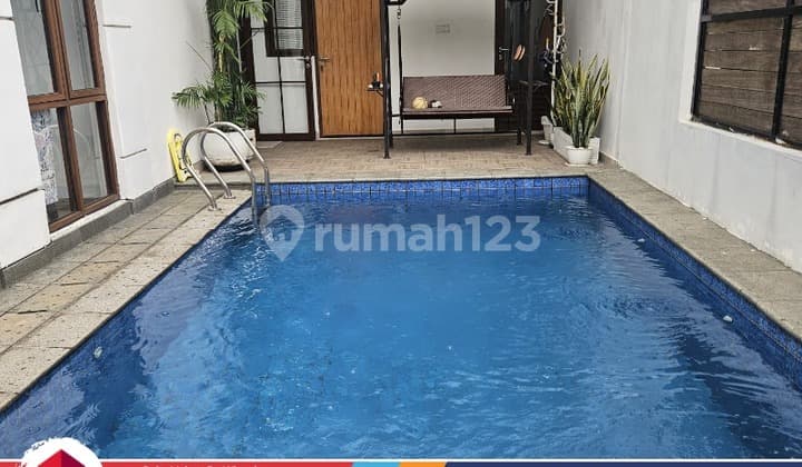 Rumah Private Pool Cluster Metland Cakung Area Depan Dekat Kuliner Dan Pusat Belanja