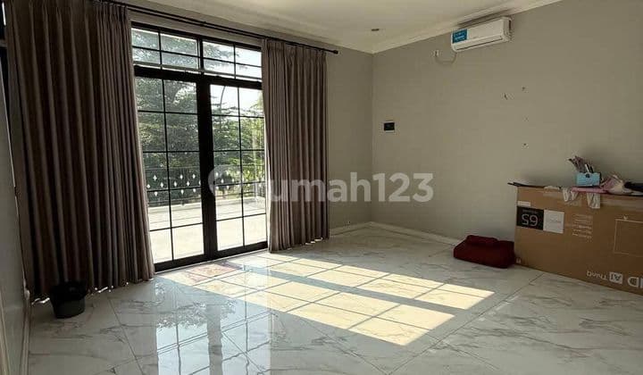 Rumah Balcony Cluster Thames Jgc Lebar 12 Row Jalan Besar Double Gate Siap Huni bisa KPR