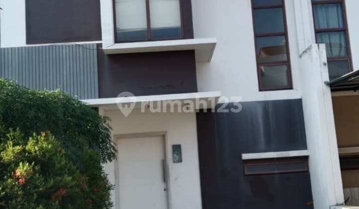 Rumah 212 M2 Hook Cluster Alamanda Jgc Siap Huni Bebas Banjir