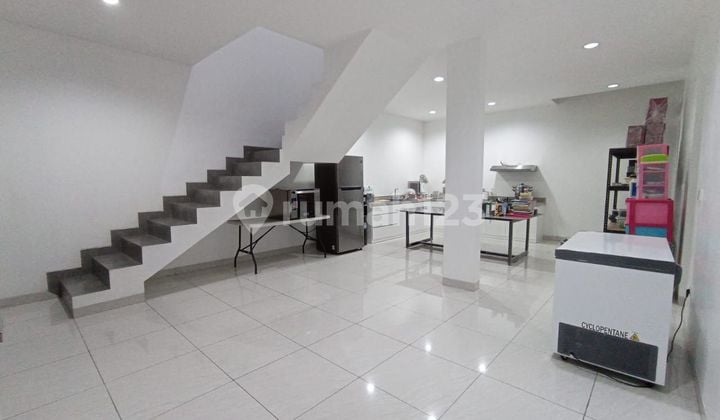 Quick Sale Nice 8-Renov Wide House in Mississippi JGC Jakarta Garden City