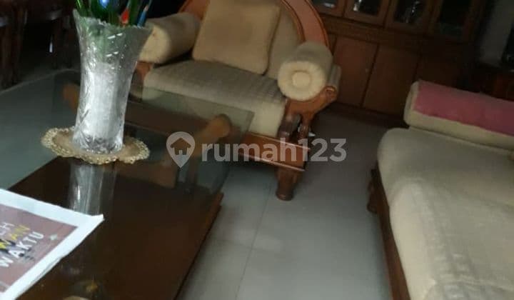 Rumah lokasi strategis di Palem Indah Pondok Kelapa Jakarta Timur