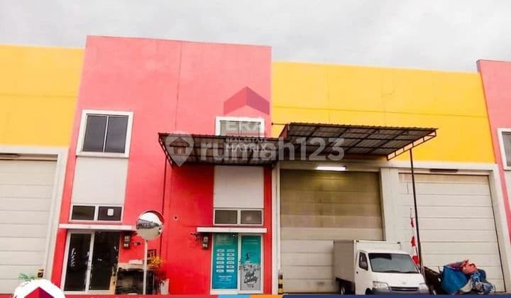 Affordable Warehouse Sedayu Bizpark Unit 9 Meters Wide in Cakung, East Jakarta