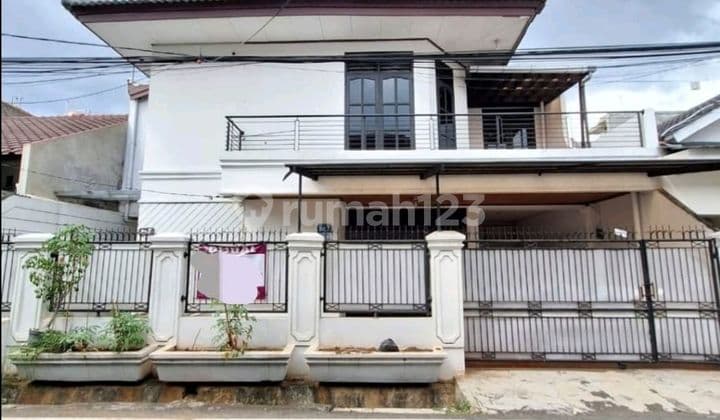 Rumah Luas Tanah 180 Lokasi Strategis di Rawamangun Jakarta Timur