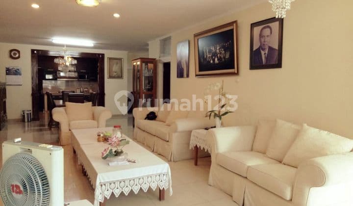 Well-Maintained Comfortable Home in Setrasari Bandung