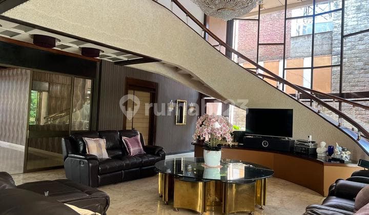 Rumah Luas Mewah Setrasari Raya Bandung