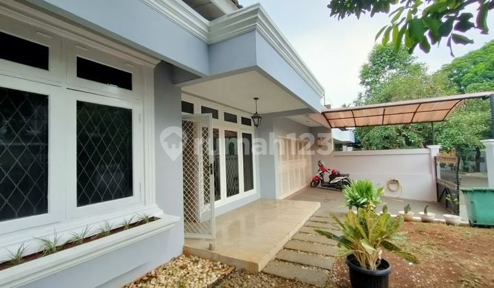 Nice House Ready to Live In, Large Yard in Villa Cinere Mas