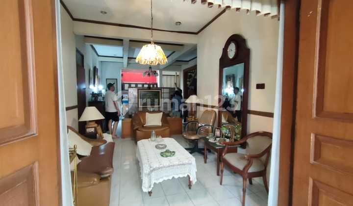 Rumah 2 Lantai Dalam Komplek Di Cinere, Depok