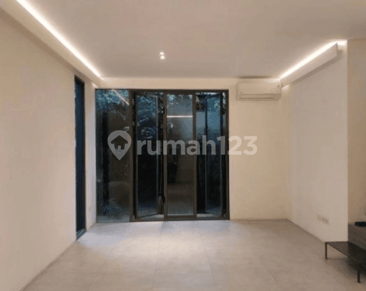 Beautiful House in Limo, Depok, Safe Neighborhood.