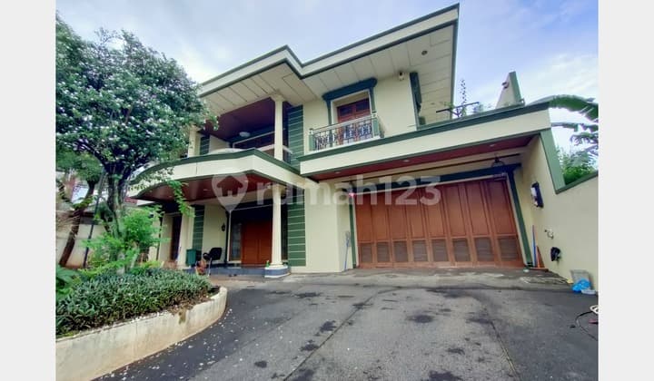 Rumah Lama Terawat Sedang Disewakan, Strategis Dekat Tol Krukut