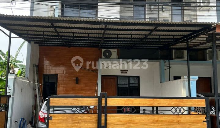Di Jual Rumah.2 Lantai Daerah Serdang Citra Raya Tangerang. Ln