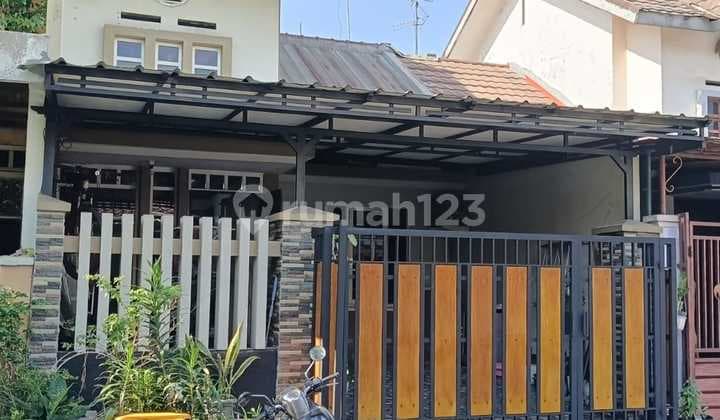 Di Jual Cepat Rumah 2 Lantai Puspa Cikupa Tangerang. Tw