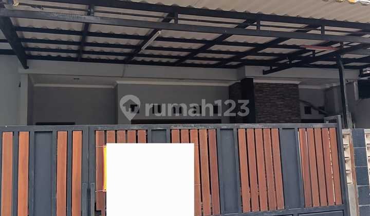 Di Sewakan Rumah Dekat Sekolah Tarki dan Gereja Bersama. Js