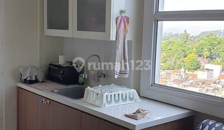 Apartemen Parahyangan Residences 2 Kamar Tidur Bagus Fully Furnished