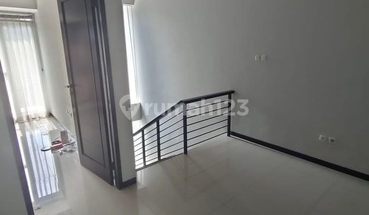 Turun Harga! Rumah Di Batununggal 2 Lantai Minimalis