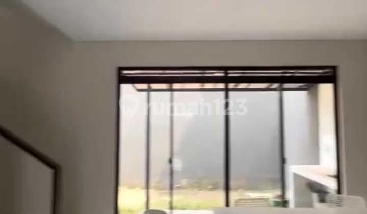 Rumah di Tarubuana, Kota Baru Parahyangan Semi Furnished HGB Bagus