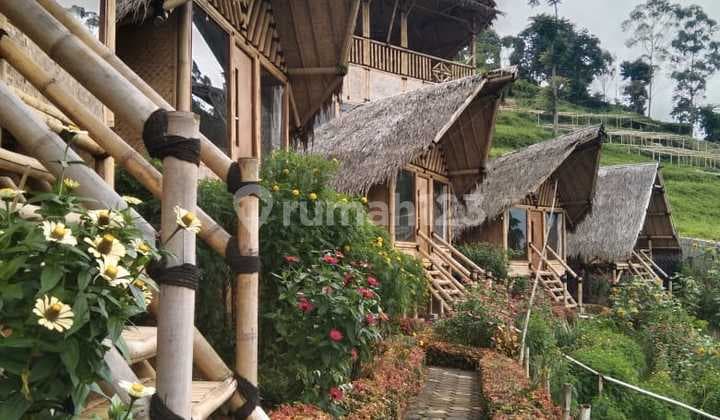 Villa in Ciwidey with SHM 3000.0 m²
