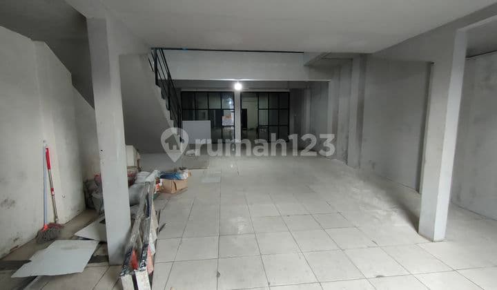 Sudirman Shop House for Rent, 180 M, Good SHM.