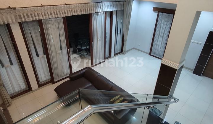 Siap Huni, Rumah, 2 Lantai, di Batununggal Full Furnished