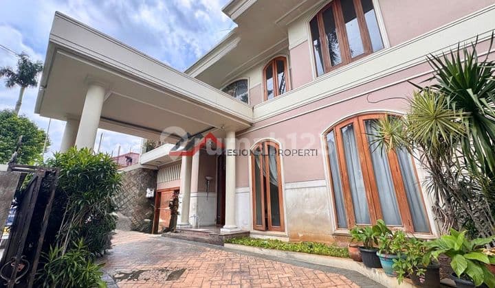 Luxury House in Premium Area Pondok Indah Near PIM