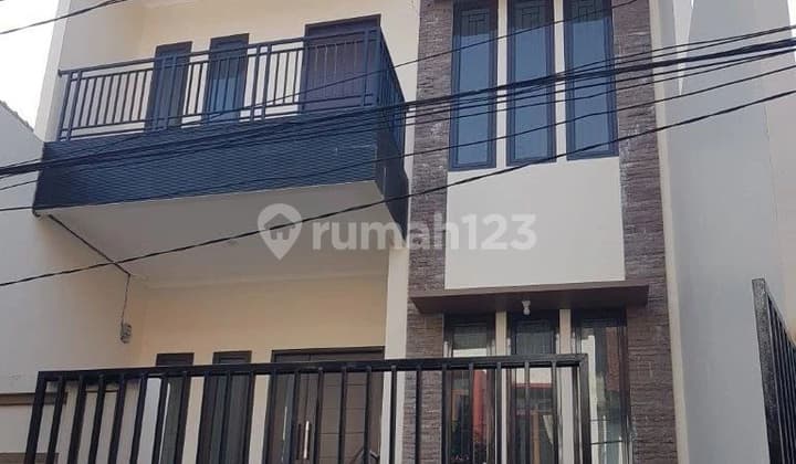 Dijual Rumah Minimalis Modern Baru Di BCS Kelapa Gading
