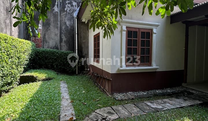 Rumah Gol C Yg Asri Dan Tenang Di Kawasan Pusat Kota Menteng