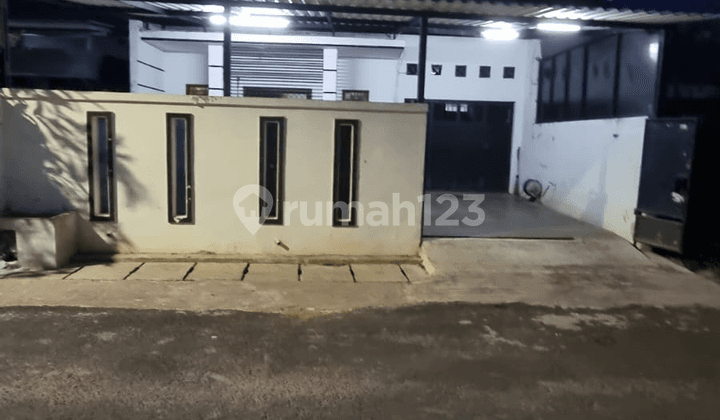 Jual Rumah Mewah 1.5 Lantai Cipinang, Akses Tol Strategis