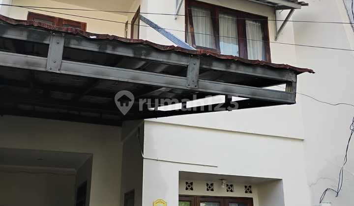 Dijual Rumah Tebet 4kt Luas 96 Dekat Stasiun Kereta Tebet